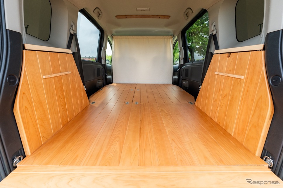 YURTの『シエンタ』用車中泊キット「VANLIFE ROOMKIT」《写真提供 RESTORE》