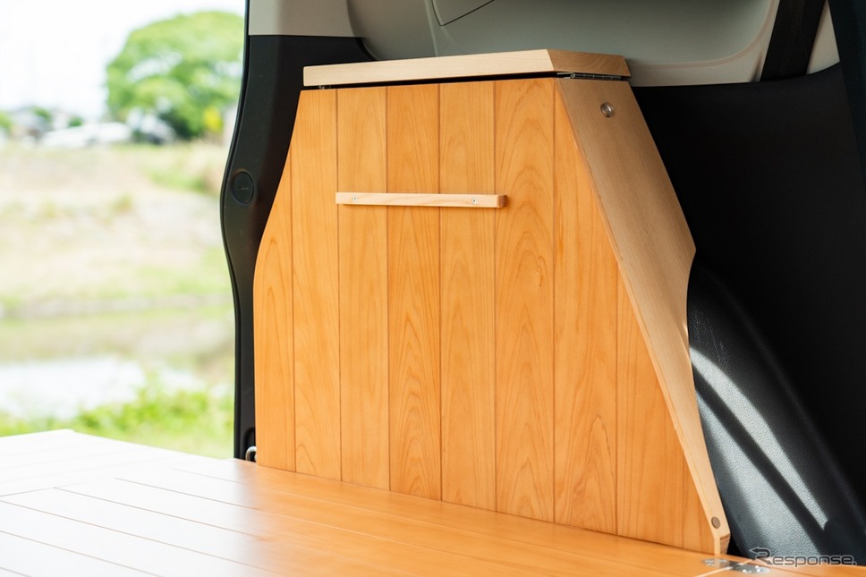 YURTの『シエンタ』用車中泊キット「VANLIFE ROOMKIT」《写真提供 RESTORE》