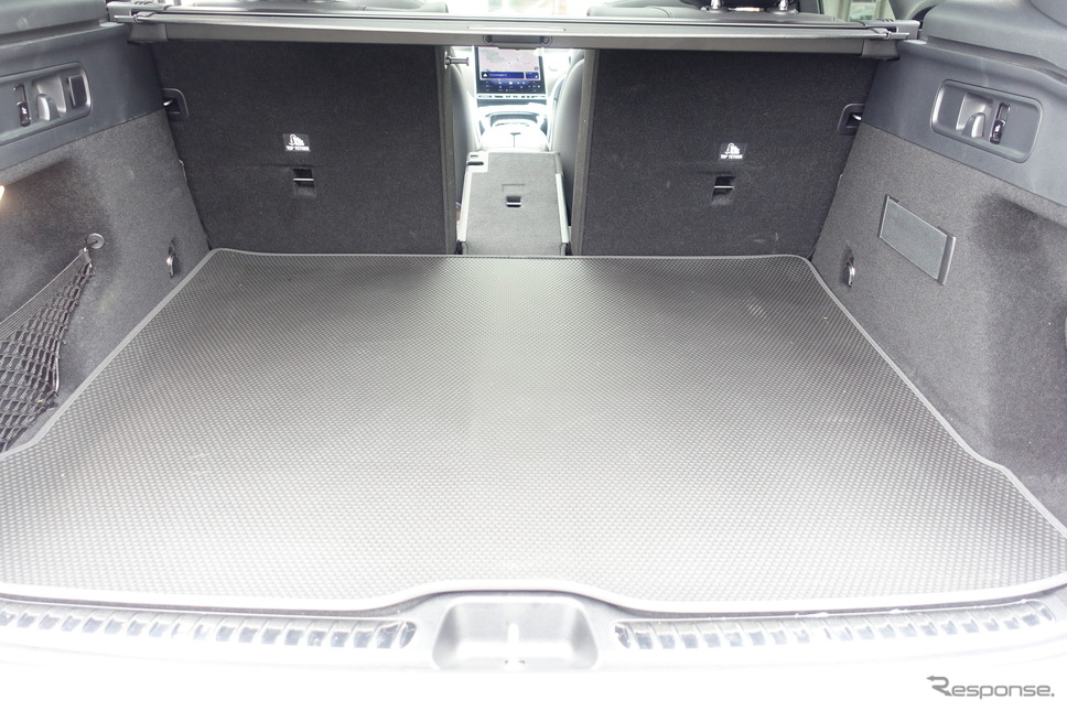 メルセデスベンツ GLC220d Core《写真撮影 中村孝仁》