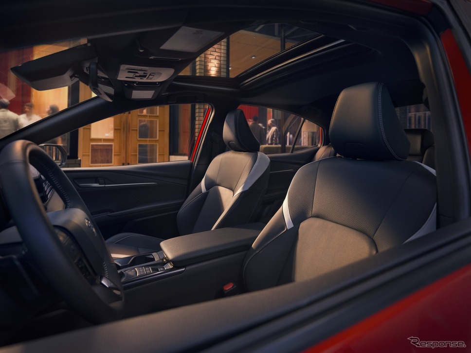 トヨタ・カムリの「ナイトシェード・エディション」(米国仕様)《photo by Toyota》
