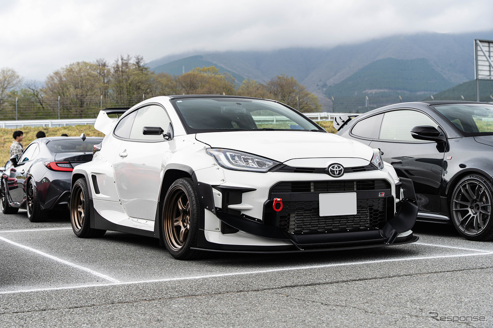TOYOTA GRヤリス × ボルクレーシング 21C…レイズファンミーティング2025《写真撮影 望月勇輝》