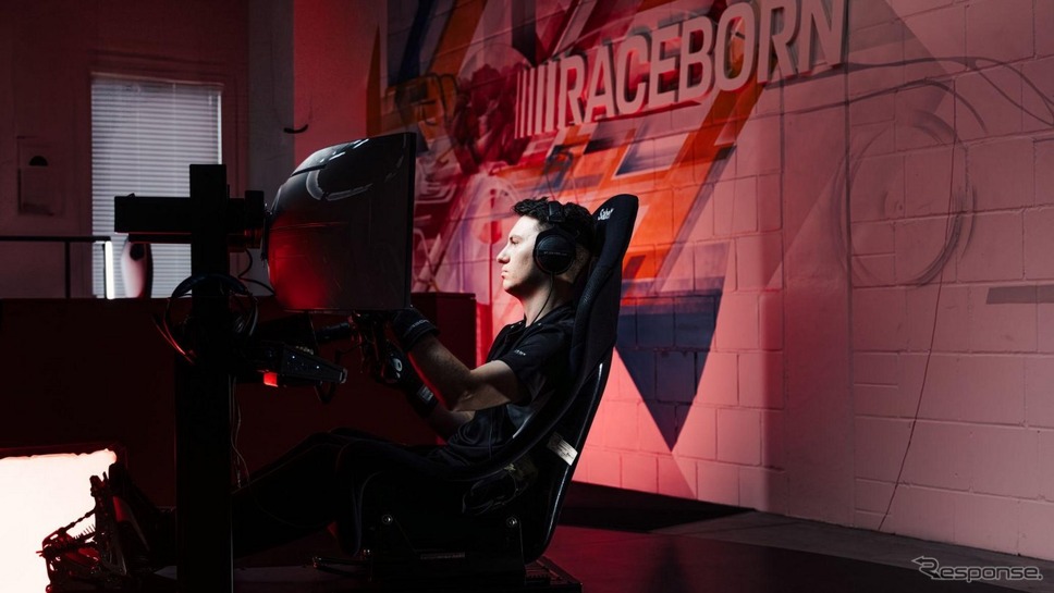 ポルシェがドイツ・ケルン郊外に開設した新たなeスポーツ拠点《photo by Porsche》