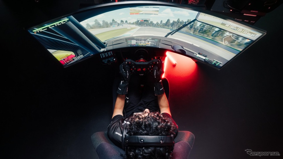 ポルシェがドイツ・ケルン郊外に開設した新たなeスポーツ拠点《photo by Porsche》