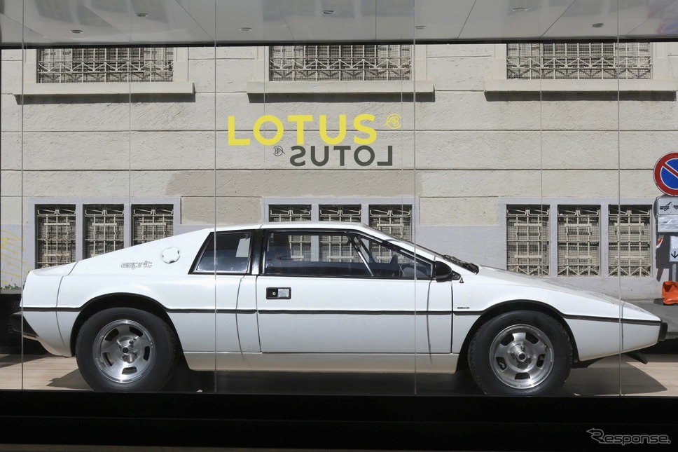 ロータス・エスプリ・シリーズ1《photo by Akio Lorenzo OYA》