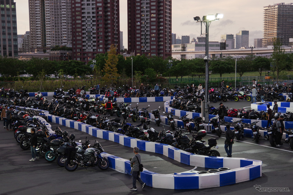 5月10日、東京・台場で開催されたヤマハ「The Dark side of Japan Night Meeting」《写真撮影 宮崎壮人》