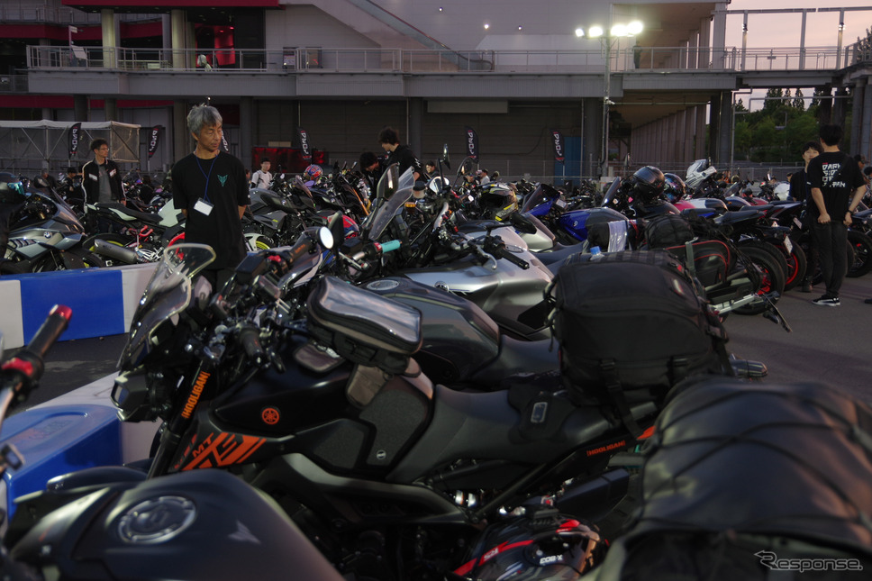 5月10日、東京・台場で開催されたヤマハ「The Dark side of Japan Night Meeting」《写真撮影 宮崎壮人》