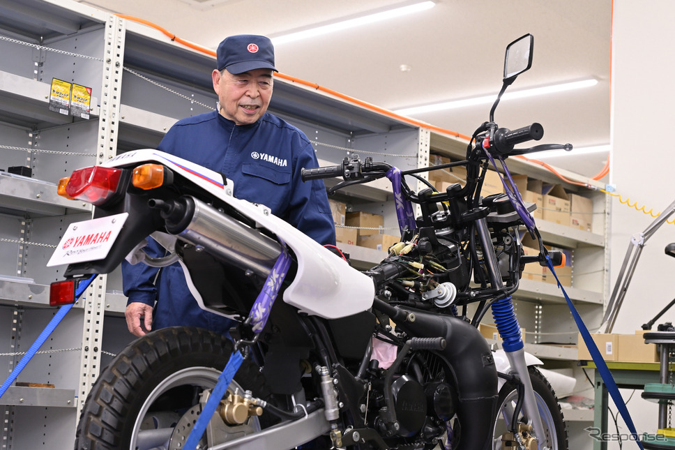 ヤマハ発動機 豊岡技術センターでレストアされる車両《写真撮影 廣井誠》