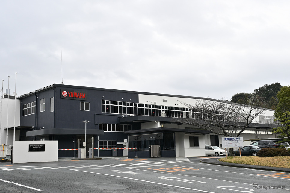 ヤマハ発動機 豊岡技術センター《写真撮影 廣井誠》