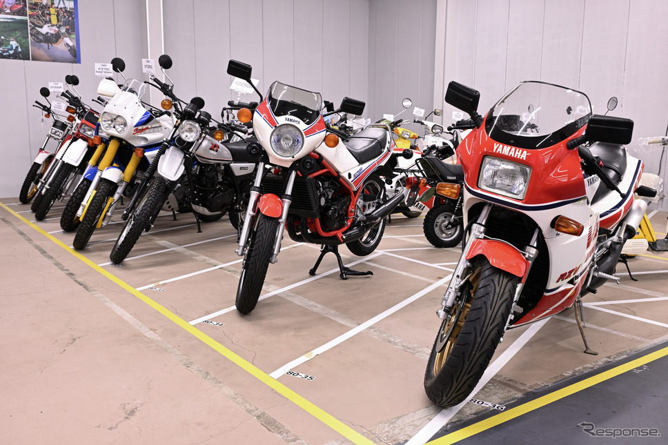 ヤマハ発動機 豊岡技術センターでレストアされる車両《写真撮影 廣井誠》