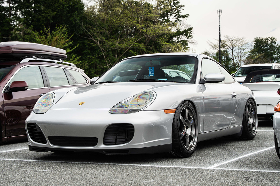 ポルシェ996 × ボルクレーシングTE37(マグネシウム)…レイズファンミーティング《写真撮影 望月勇輝》