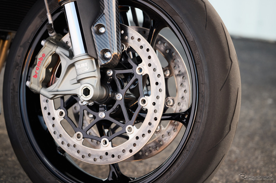 トライアンフ新型『スピードトリプル1200RX』《photo by Triumph》