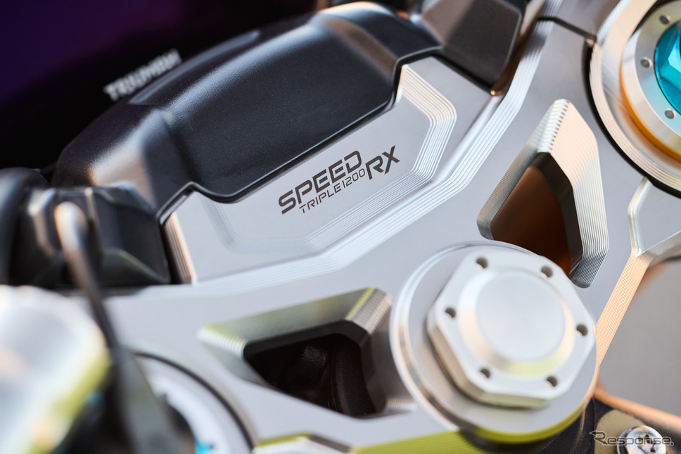 トライアンフ新型『スピードトリプル1200RX』《photo by Triumph》