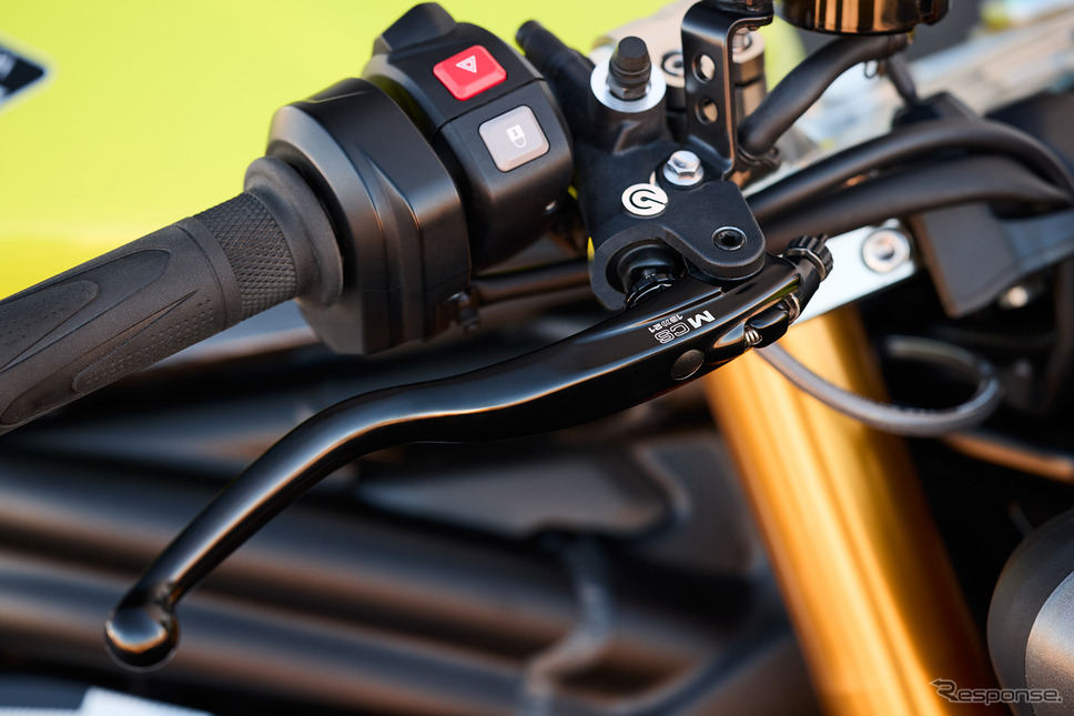 トライアンフ新型『スピードトリプル1200RX』《photo by Triumph》