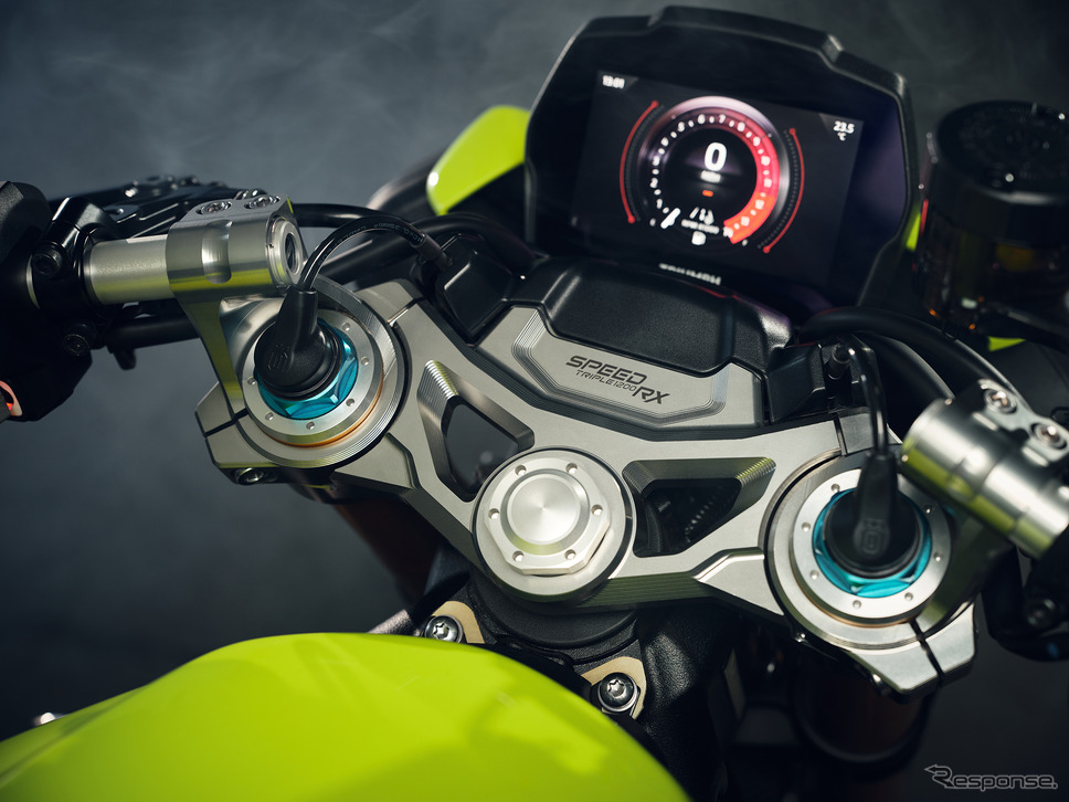 トライアンフ新型『スピードトリプル1200RX』《photo by Triumph》