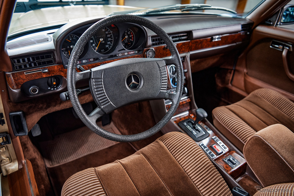メルセデスベンツ「450 SEL 6.9」《photo by Mercedes-Benz》