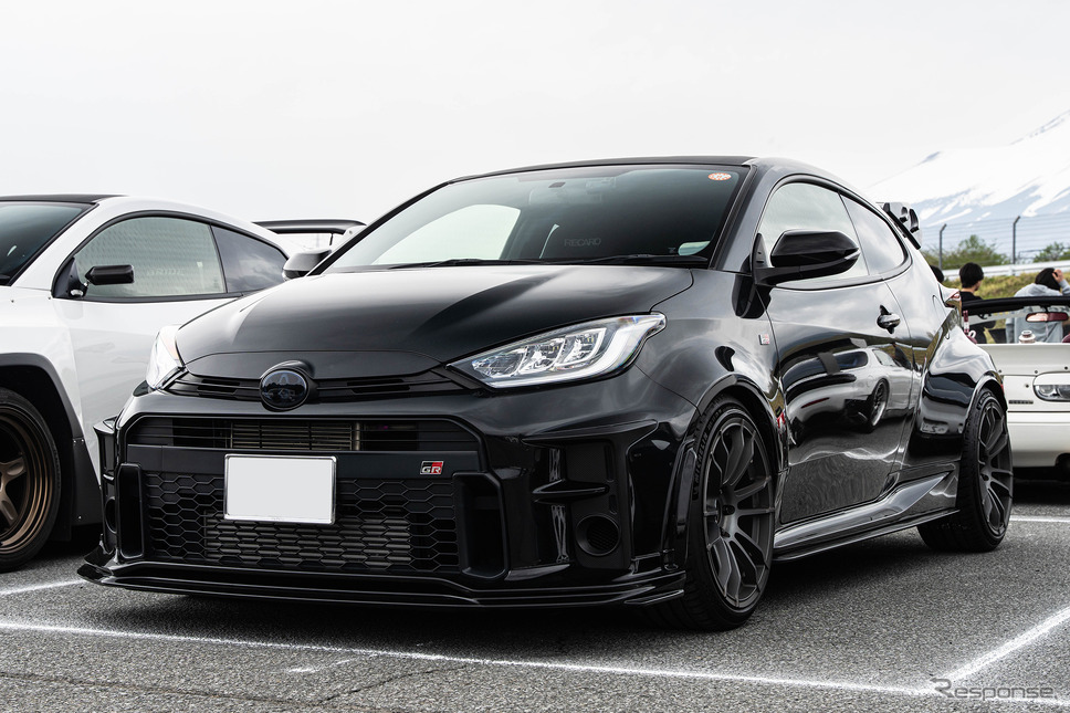 TOYOTA GRヤリス × グラムライツ 57XR…レイズファンミーティング2025《写真撮影 望月勇輝》