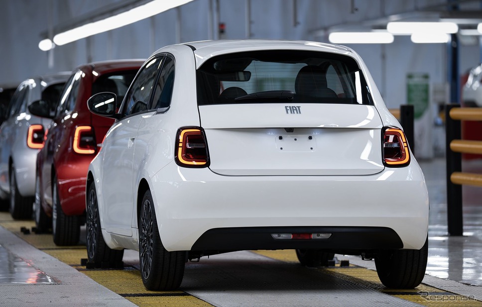 フィアット『500ハイブリッド』新型の先行生産車両《photo by Fiat》