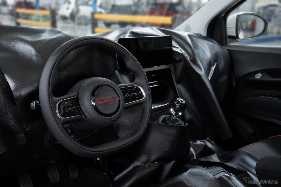 フィアット『500ハイブリッド』新型の先行生産車両《photo by Fiat》