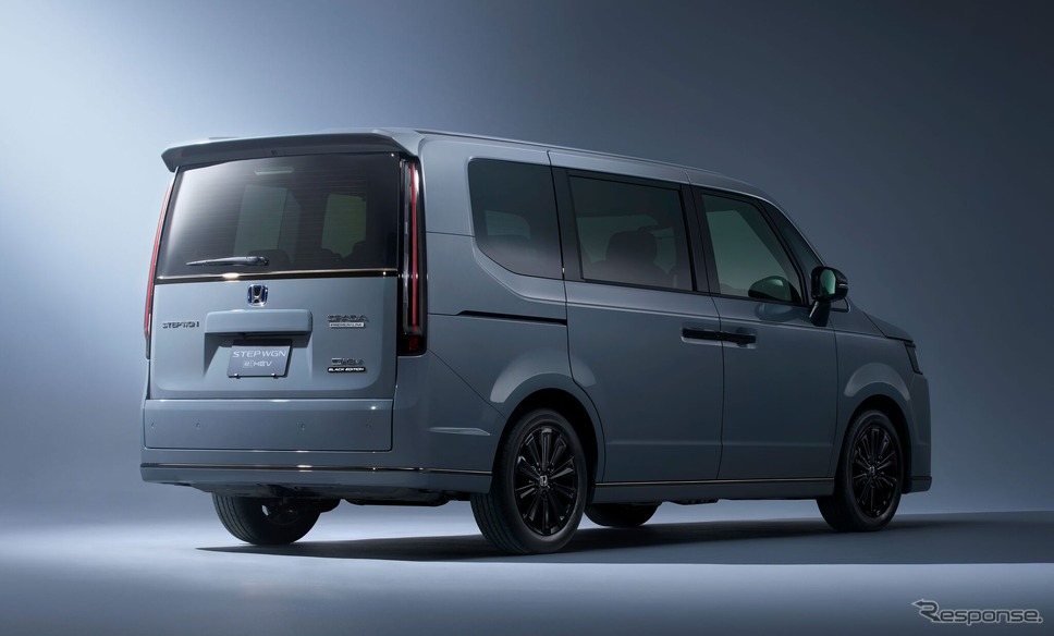 ホンダ ステップワゴン e:HEV SPADA PREMIUM LINE BLACK EDITION《写真提供 ホンダ》