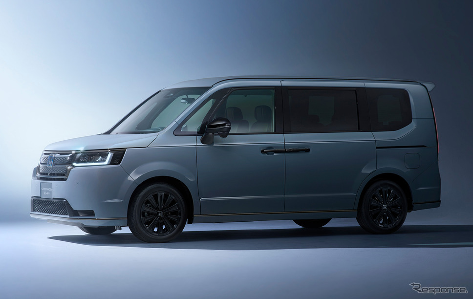 ホンダ ステップワゴン e:HEV SPADA PREMIUM LINE BLACK EDITION《写真提供 ホンダ》