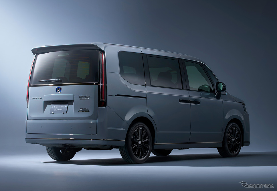 ホンダ ステップワゴン e:HEV SPADA PREMIUM LINE BLACK EDITION《写真提供 ホンダ》