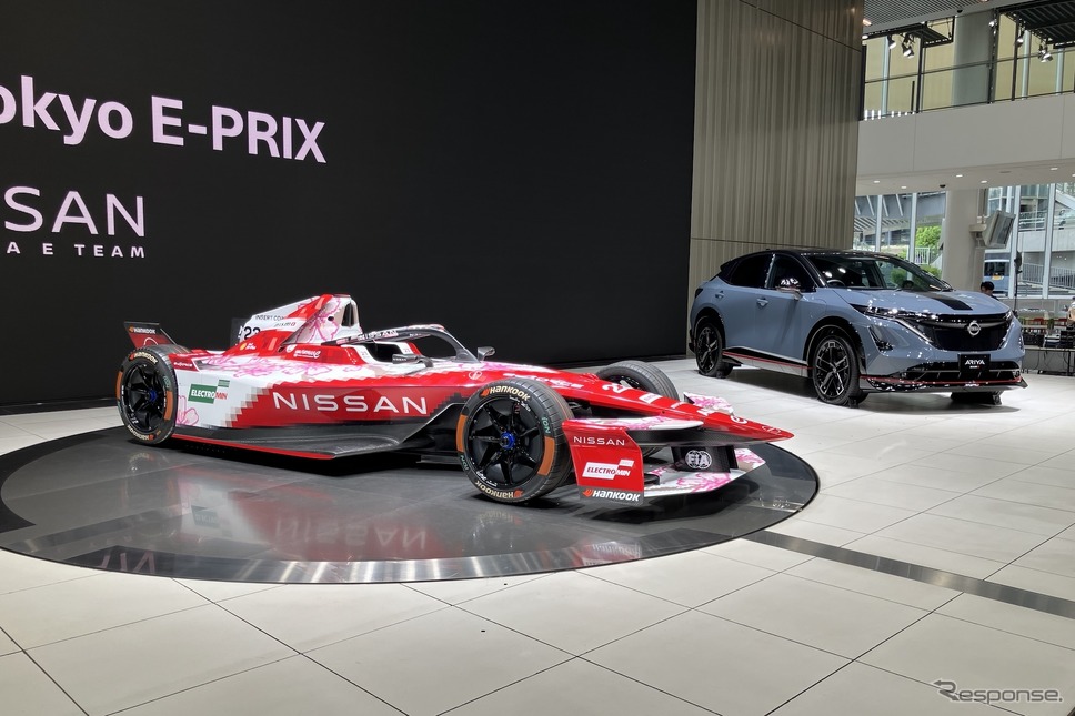 桜デザイン（リバリー）の東京E-Prix用日産フォーミュラEマシン《写真撮影 高木啓》