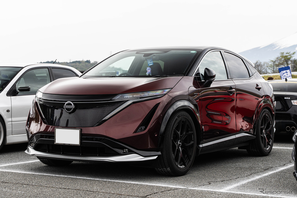 NISSAN アリア × ホムラ 2×5FT…レイズファンミーティング2025《写真撮影 望月勇輝》