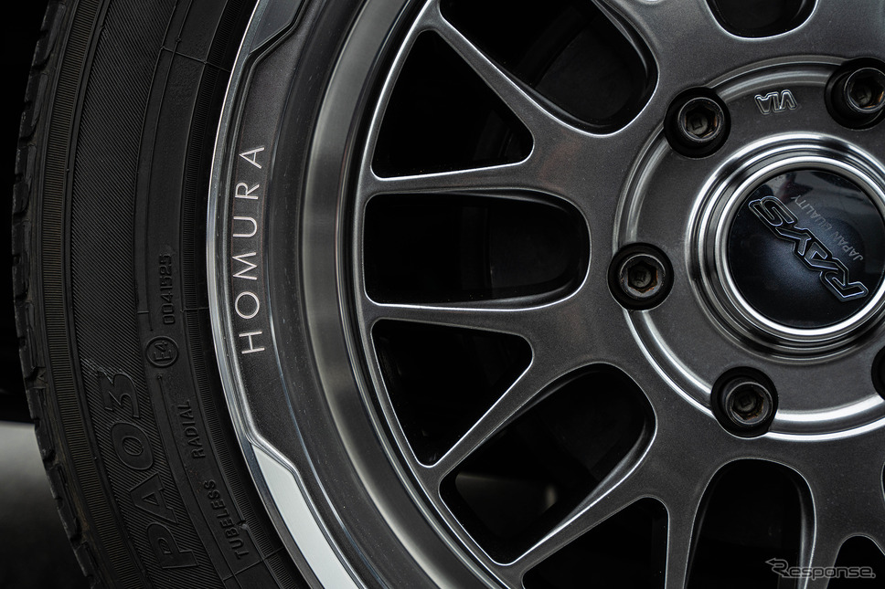 TOYOTA ハイエース × ホムラ2×9L-RA…レイズファンミーティング2025《写真撮影 望月勇輝》