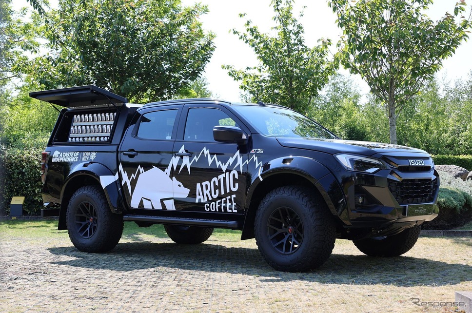 いすゞ『D-MAX Arctic Trucks AT35』をベースにした移動式アイスコーヒーショップ《photo by ISUZU》