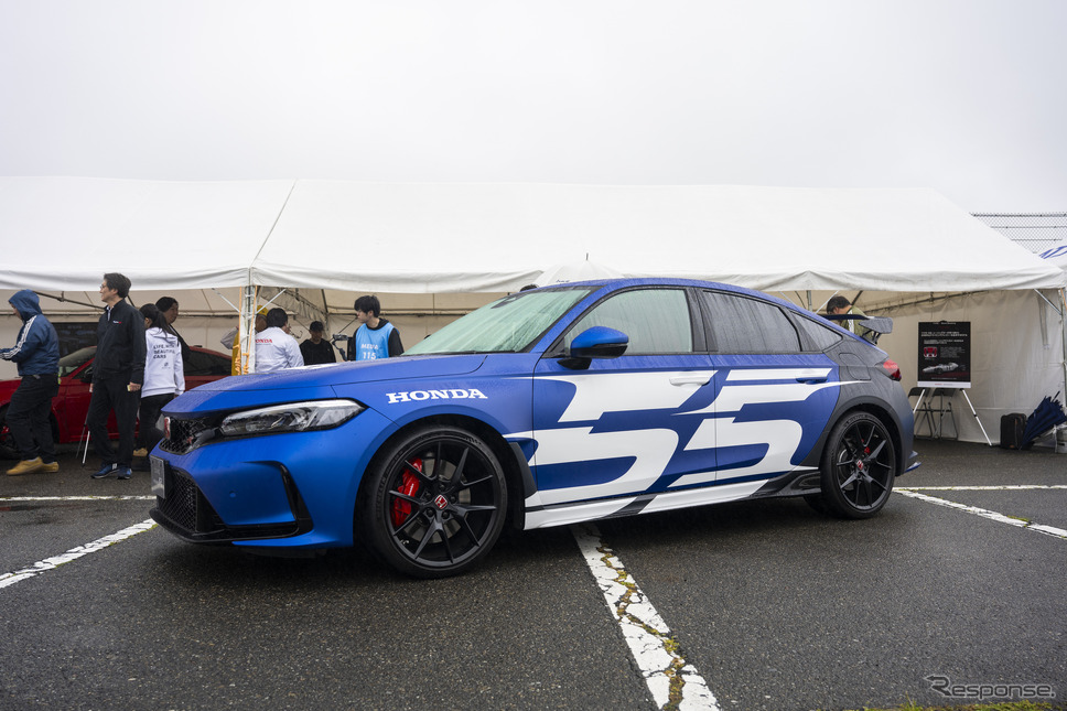 トミカ55周年 シビックタイプR ラッピングカー《写真撮影 土屋勇人》