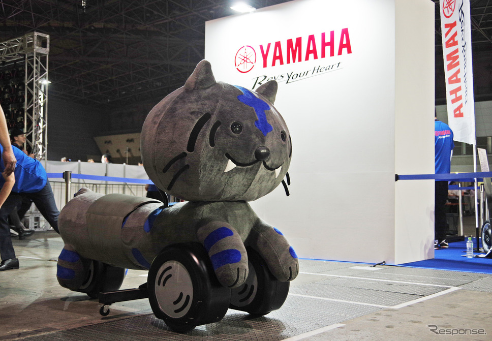 東京E-Prix 共催イベント「ファンビレッジ」のヤマハブースには乗れる「ニャイケン」も《写真撮影 宮崎壮人》