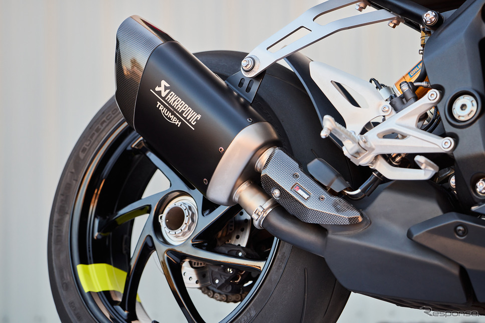 トライアンフ スピードトリプル1200RX《photo by Triumph》