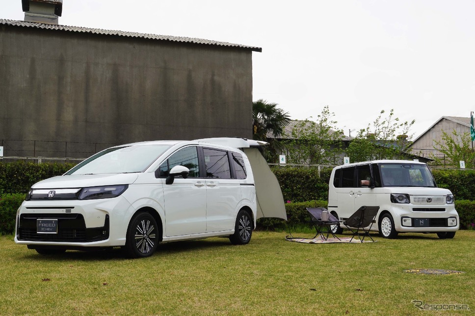 ホンダ『フリードe:HEV AIR』と『N-BOX』のホンダアクセスの子育て応援純正アクセサリー装着車《写真提供 ホンダアクセス》