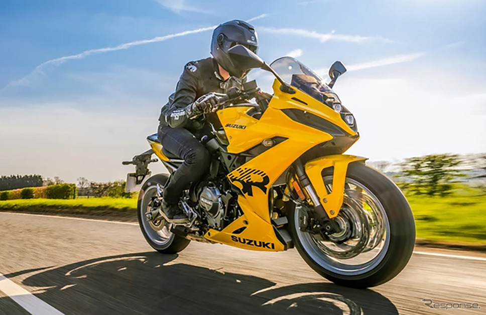 スズキ GSX-8R Kiiro Edition《photo by SUZUKI》