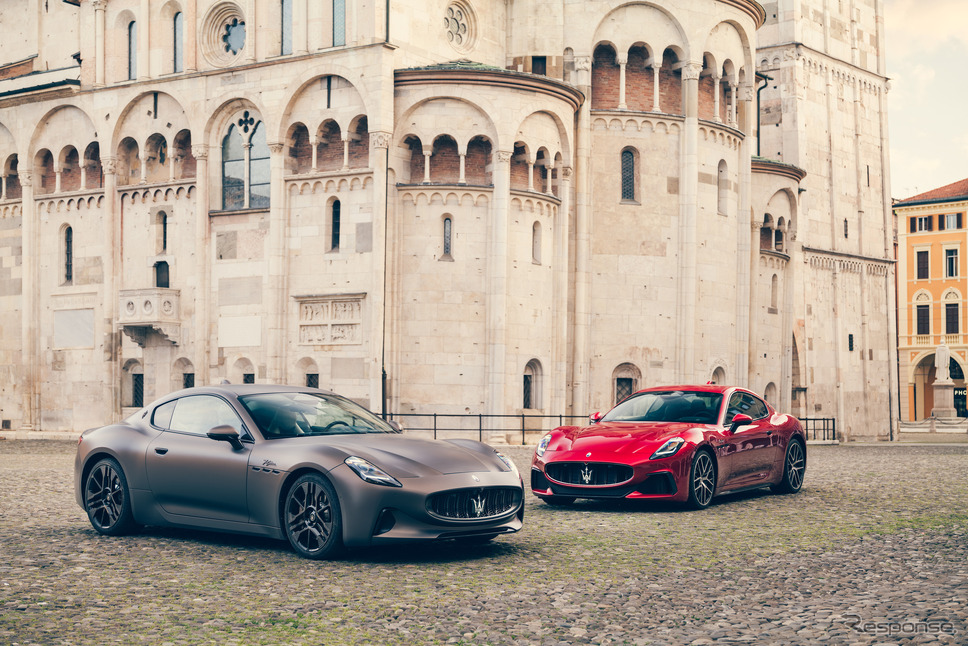マセラティ『グラントゥーリズモ』と『グランカブリオ』《photo by Maserati》