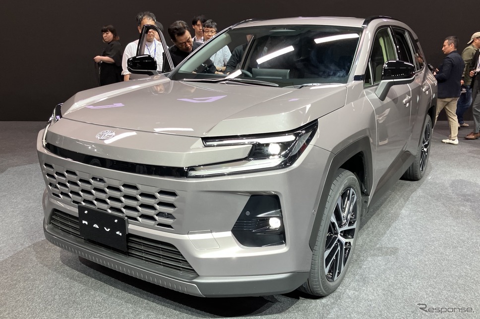 トヨタ RAV4 新型（CORE）《写真撮影 高木啓》