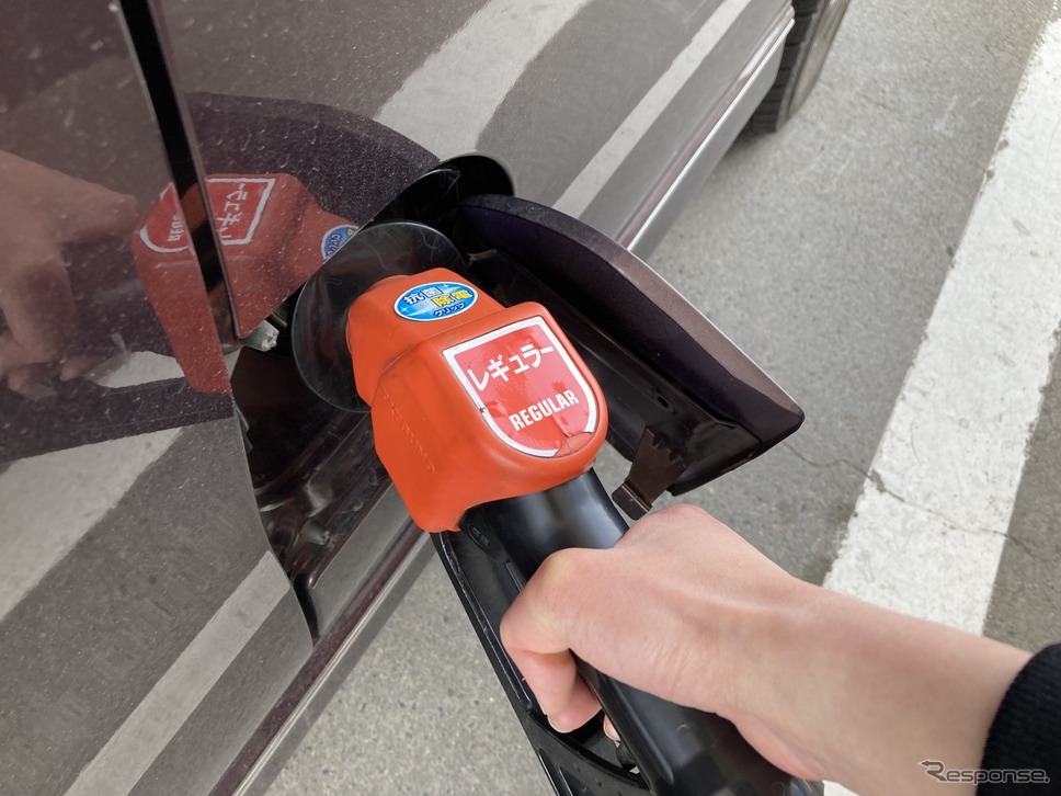 ガソリンの新たな支援制度開始、最終的に最大10円「定額」補助(写真はイメージ)《写真AC》