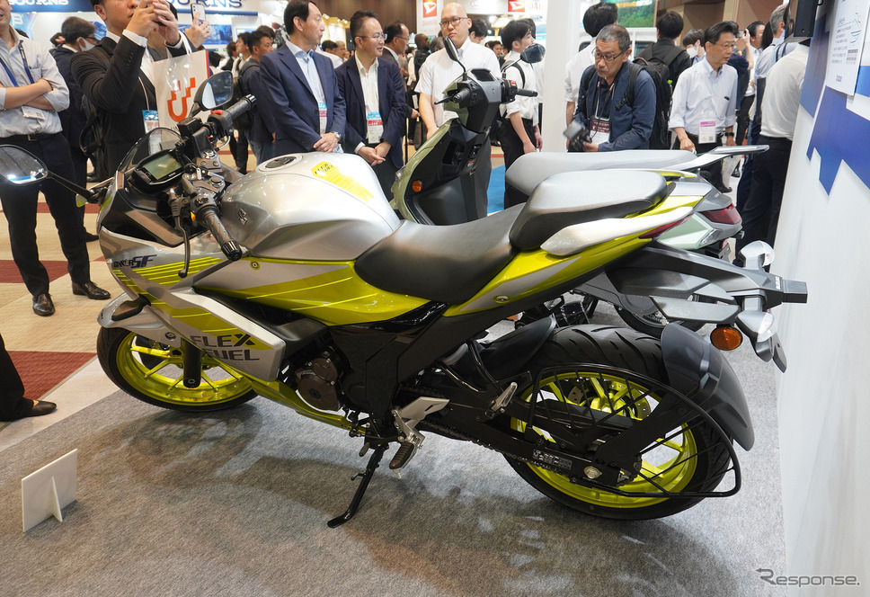 スズキ ジクサーSF 250 FFV(人とくるまのテクノロジー展2025)《写真撮影 宮崎壮人》