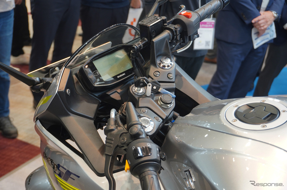 スズキ ジクサーSF 250 FFV(人とくるまのテクノロジー展2025)《写真撮影 宮崎壮人》