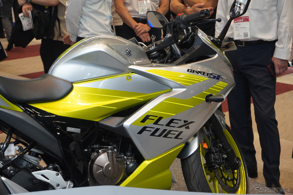 スズキ ジクサーSF 250 FFV(人とくるまのテクノロジー展2025)《写真撮影 宮崎壮人》