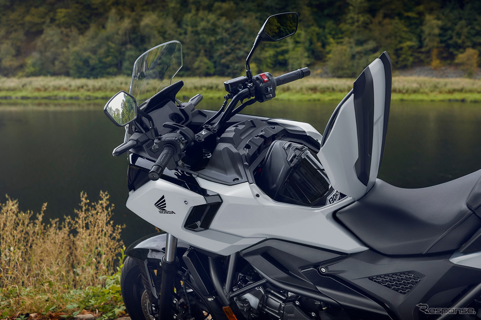 ホンダ『NC750X DCT』の2025年モデル(米国仕様)《photo by Honda》