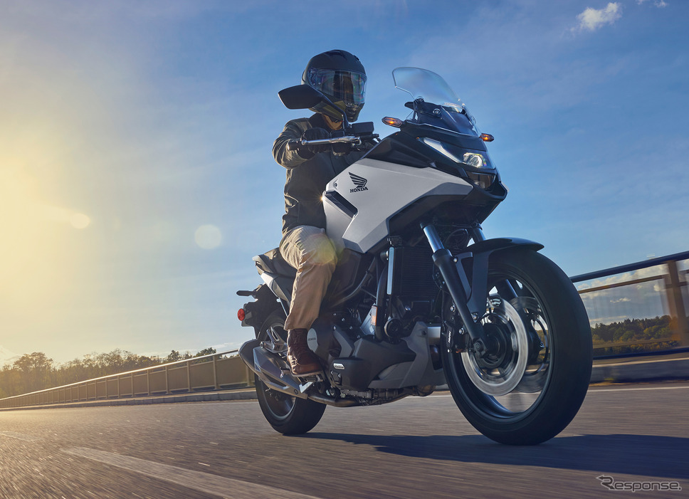 ホンダ『NC750X DCT』の2025年モデル(米国仕様)《photo by Honda》