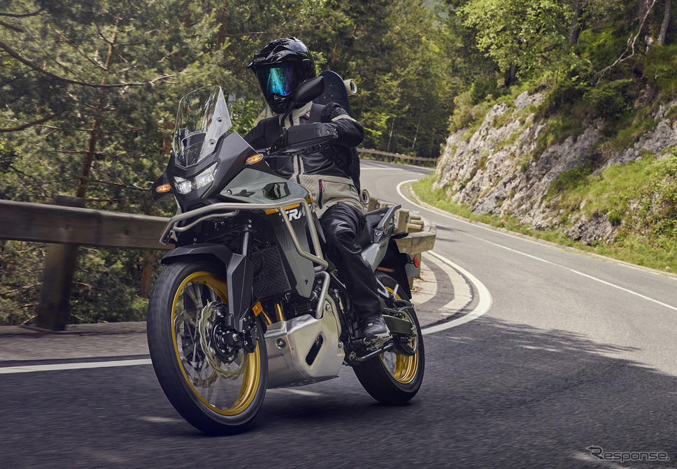 ホンダ『XL750トランザルプ』の2025年モデル(米国仕様)《photo by Honda》