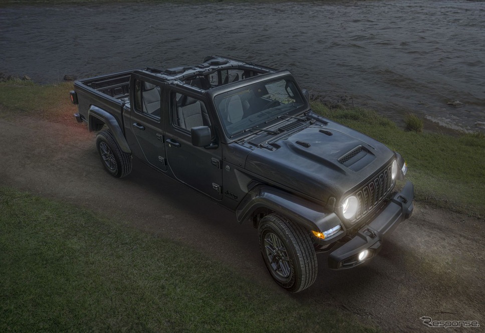ジープ グラディエーター ダークスカイ《photo by Jeep》