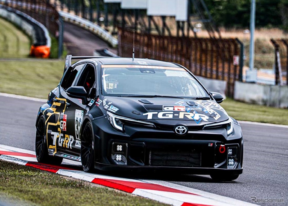 水素カローラ『#32 TGRR GR Corolla H2 Concept』《写真提供 富士スピードウェイ》
