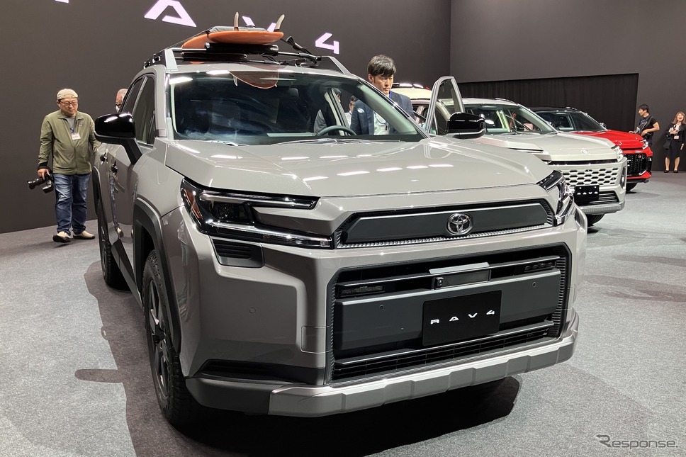 トヨタ RAV4 新型(Woodland。Adventureの北米仕様)《写真撮影 高木啓》