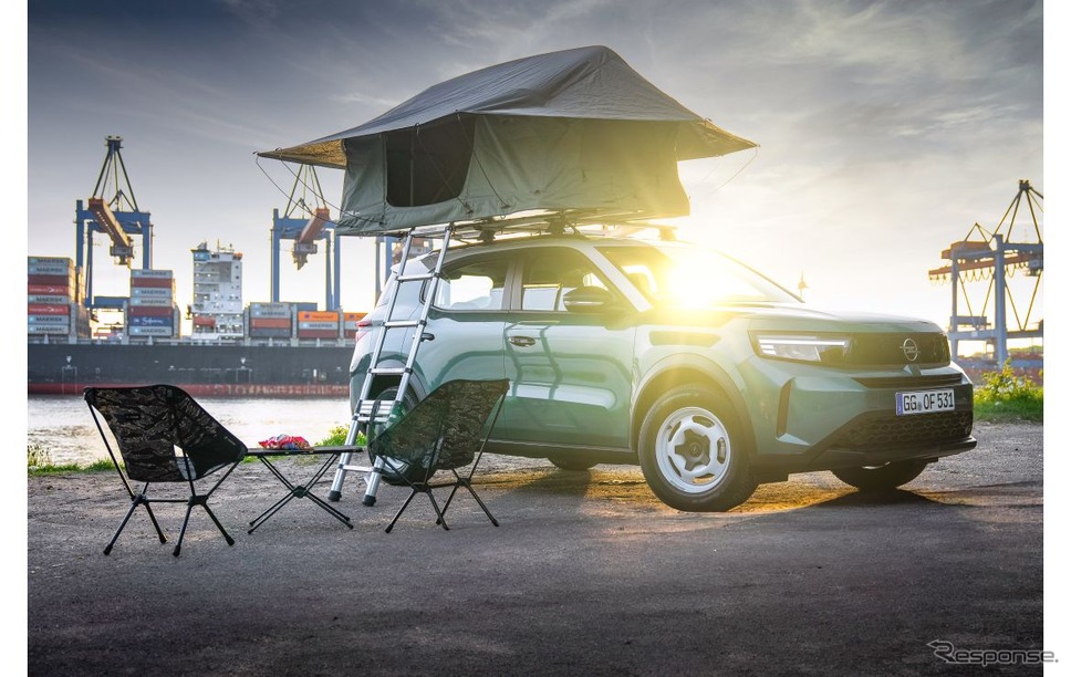 オペルの小型SUV『フロンテラ』の純正ルーフテント装着車《photo by Opel》