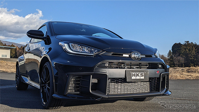 HKSトランスファーオイルクーラーキット GRヤリス装着例《写真提供 HKS》