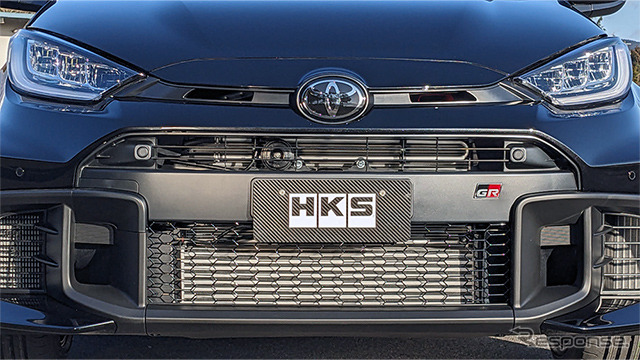 HKSトランスファーオイルクーラーキット GRヤリス装着例《写真提供 HKS》