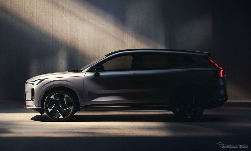 ボルボ XC70 新型《photo by volvocars》